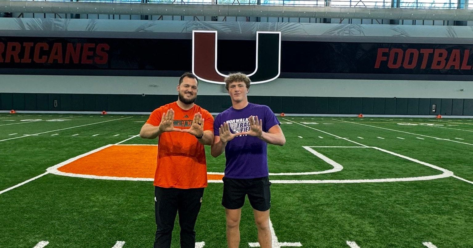 Miami 2026 TE priority locks in return visit as he weighs decision