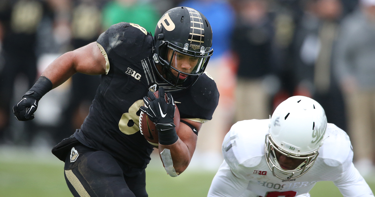 Former Boilermaker Markell Jones calls flying Purdue football team