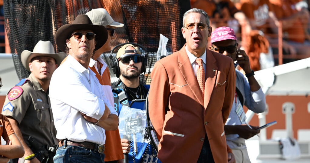 Matthew McConaughey, Chris Del Conte