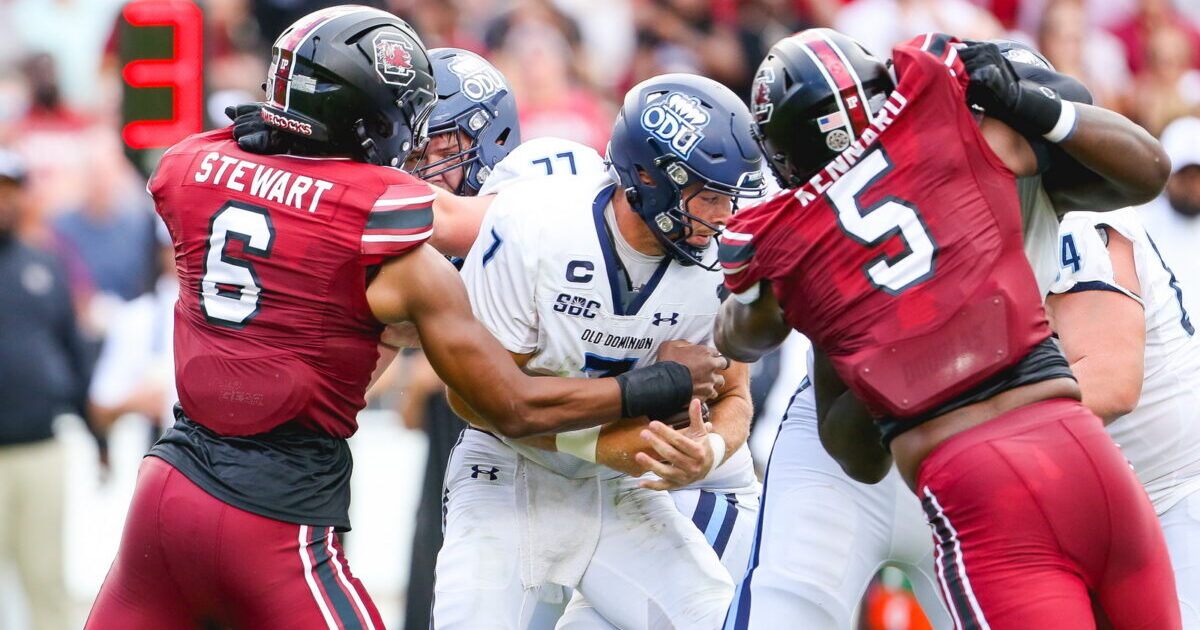 South Carolina football's top 10 all-time defensive end/EDGEs