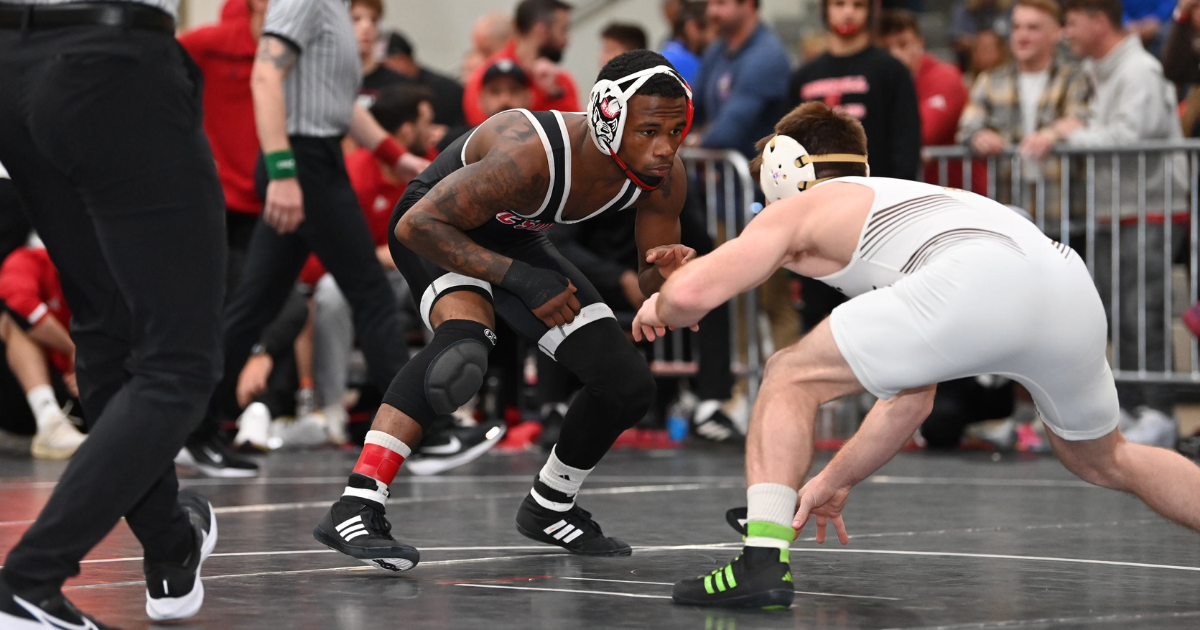 NC State's Vince Robinson claims NCAA 125-pound national championship