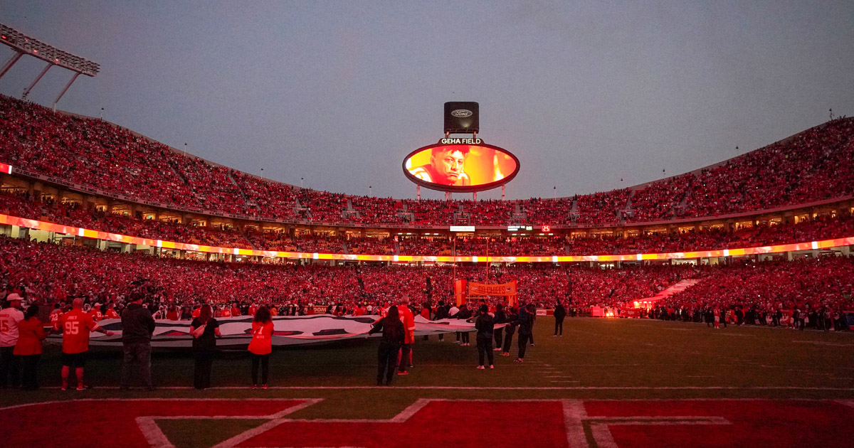 Nebraska football to face Cincinnati in primetime on ESPN