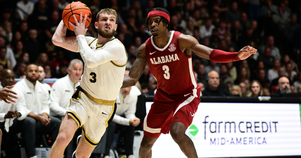 Alabama guard Latrell Wrightsell