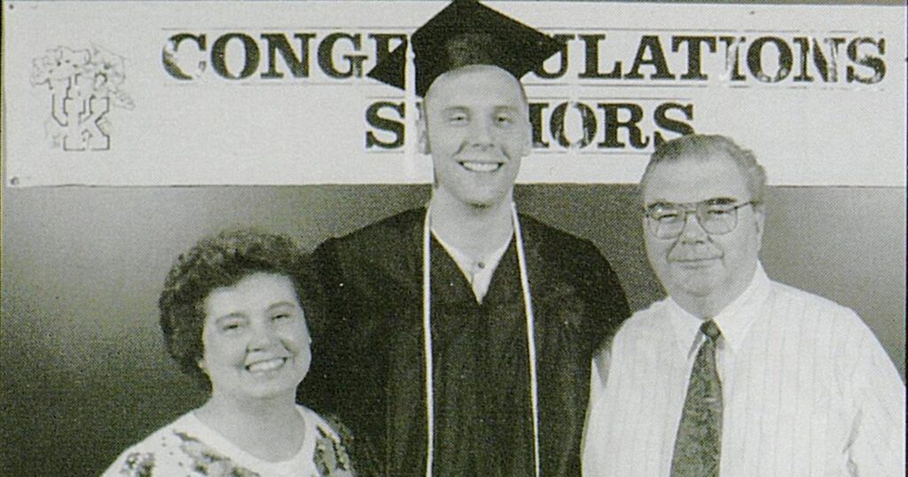 Mark Pope celebrates his studies with his parents, Don and Linda Pope in 1996 Photo via the elders of the UK Associaton