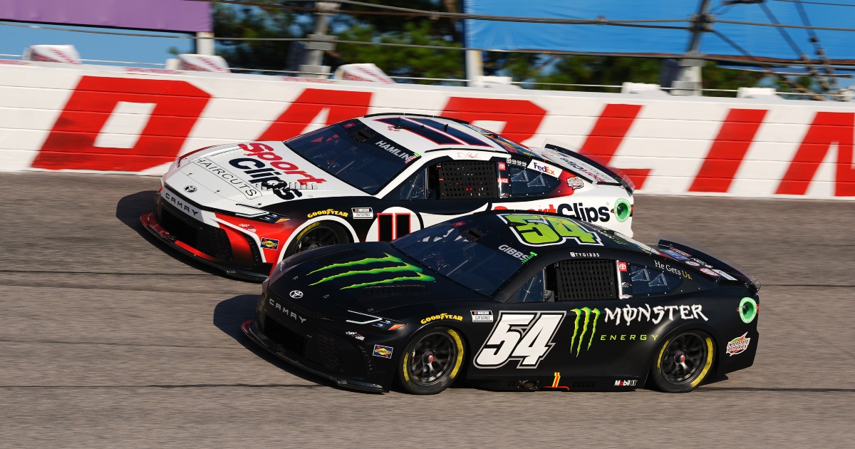 Kevin Harvick praises Ty Gibbs' road racing, sends warning to NASCAR drivers on playoff bubble