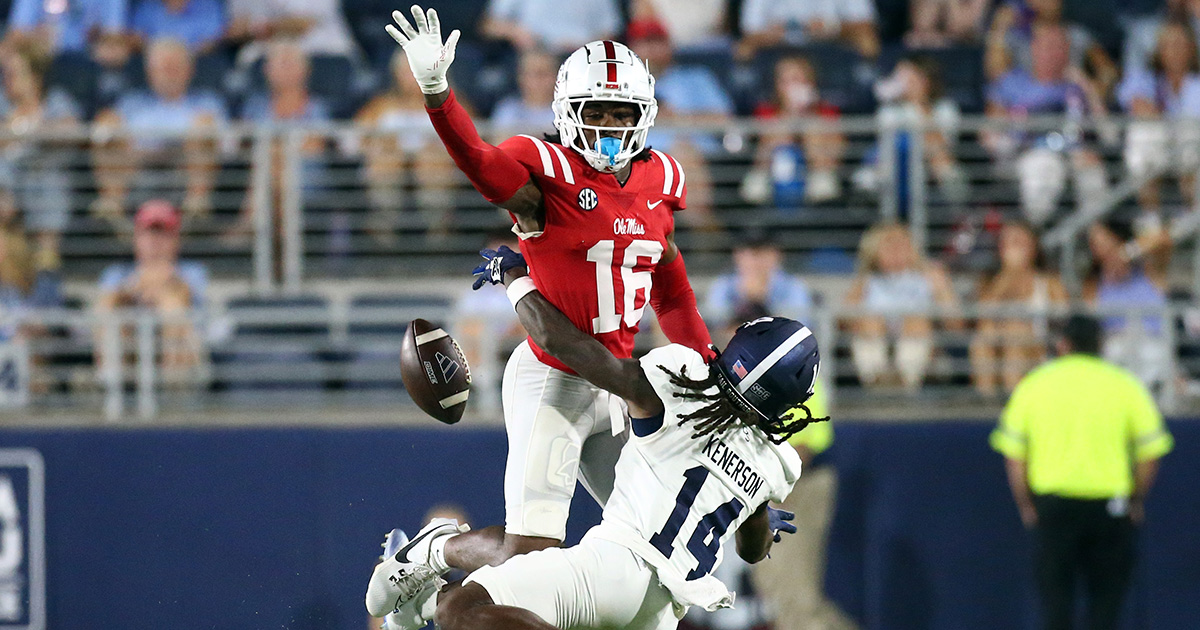 Yam Banks injury: Ole Miss DB carted off field vs. Florida