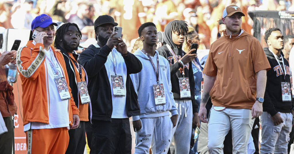 Texas recruits