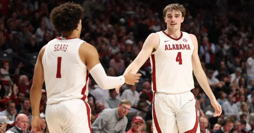 Alabama guard Mark Sears and forward Grant Nelson vs. Illinois (courtesy UA Athletics)