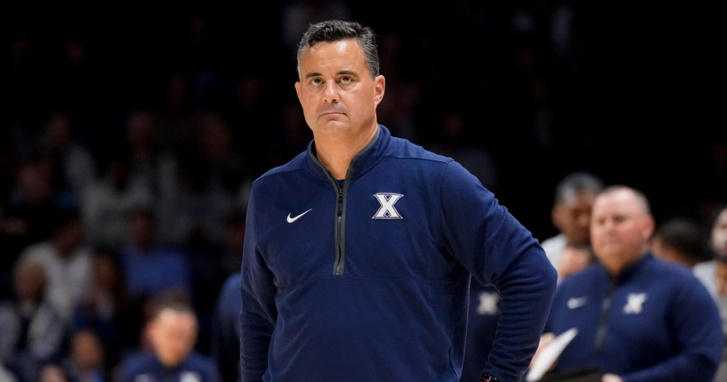 Xavier basketball head coach Sean Miller will take on Michigan in Fort Myers. (Photo by Sam Greene/The Enquirer / USA TODAY NETWORK via Imagn Images)