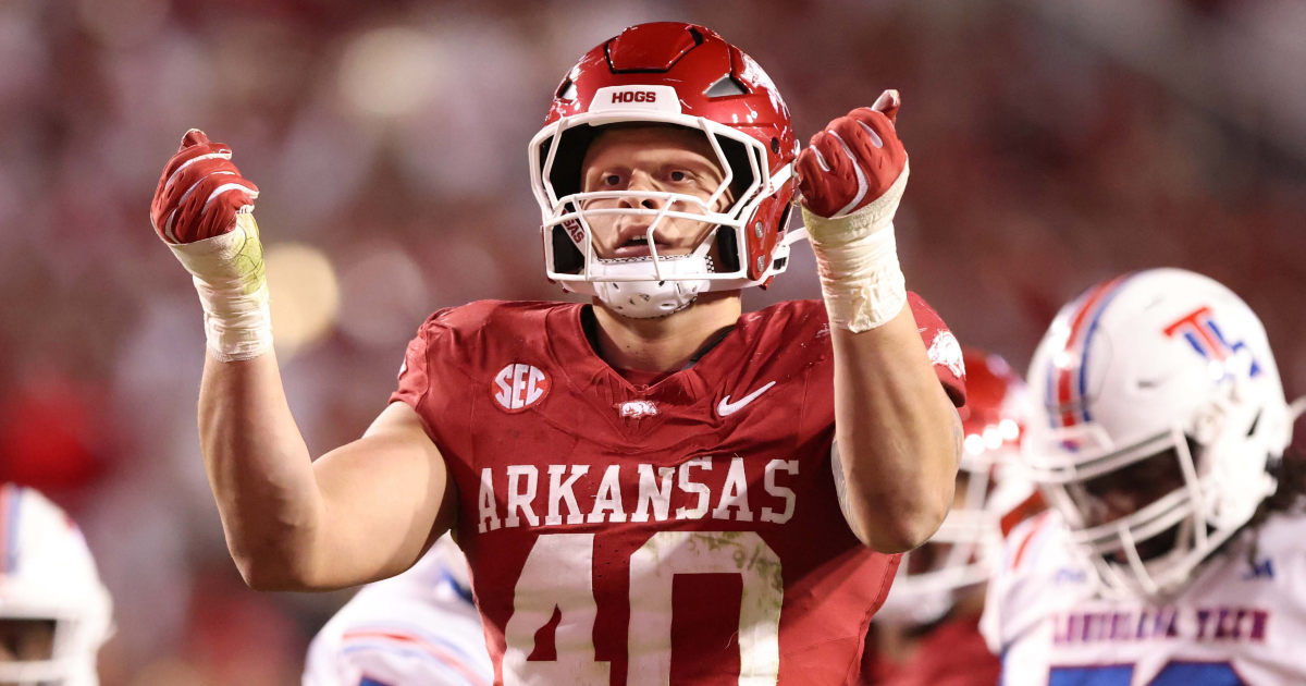 Landon Jackson injury: Arkansas DL leaves game on stretcher vs. Missouri