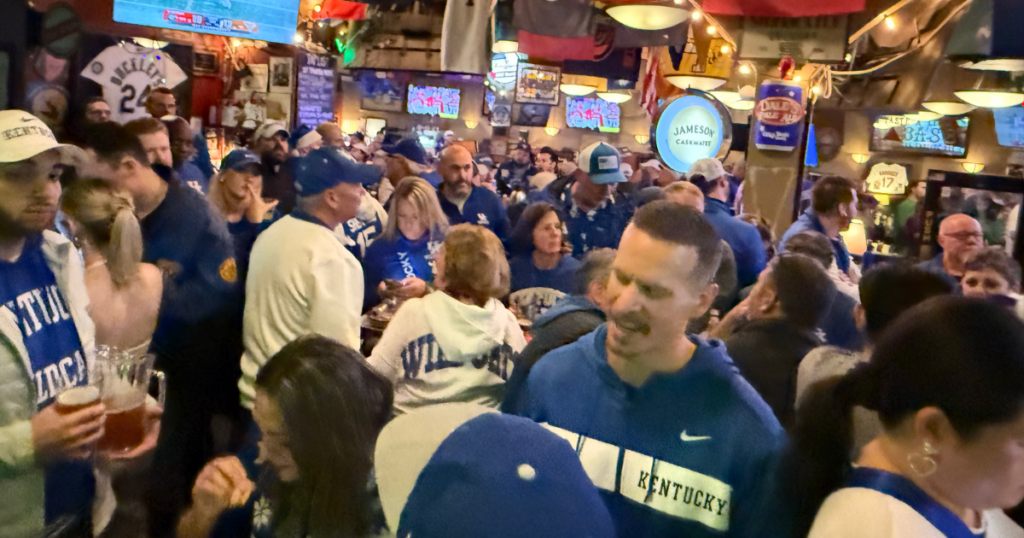 Kentucky fans at a bar in Seattle