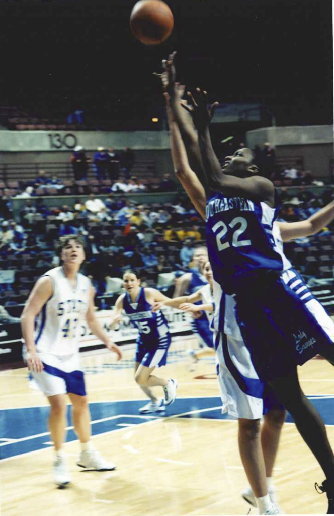 Brandi Robinson McWilliams (No. 22), Jaxson Robinson's mother, was an All-American at Southeastern Oklahoma State - Photo courtesy of Brandi Robinson McWilliams