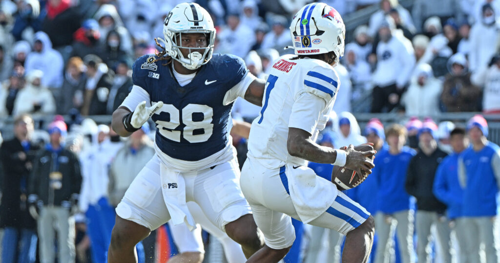 Penn State defensive lineman Zane Durant