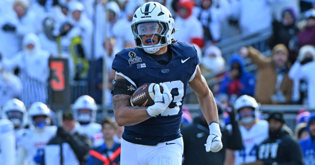 Penn State linebacker Tony Rojas