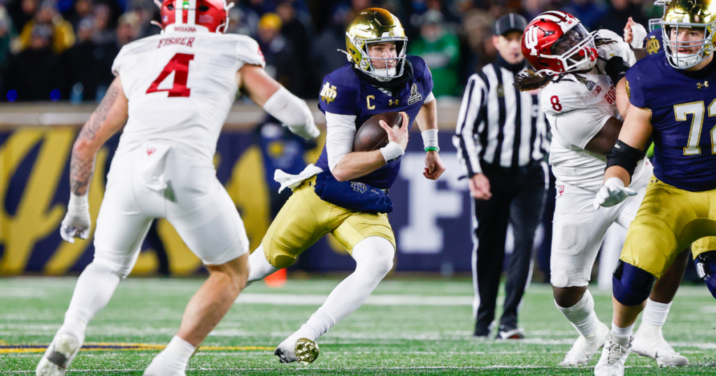 Notre Dame quarterback Riley Leonard