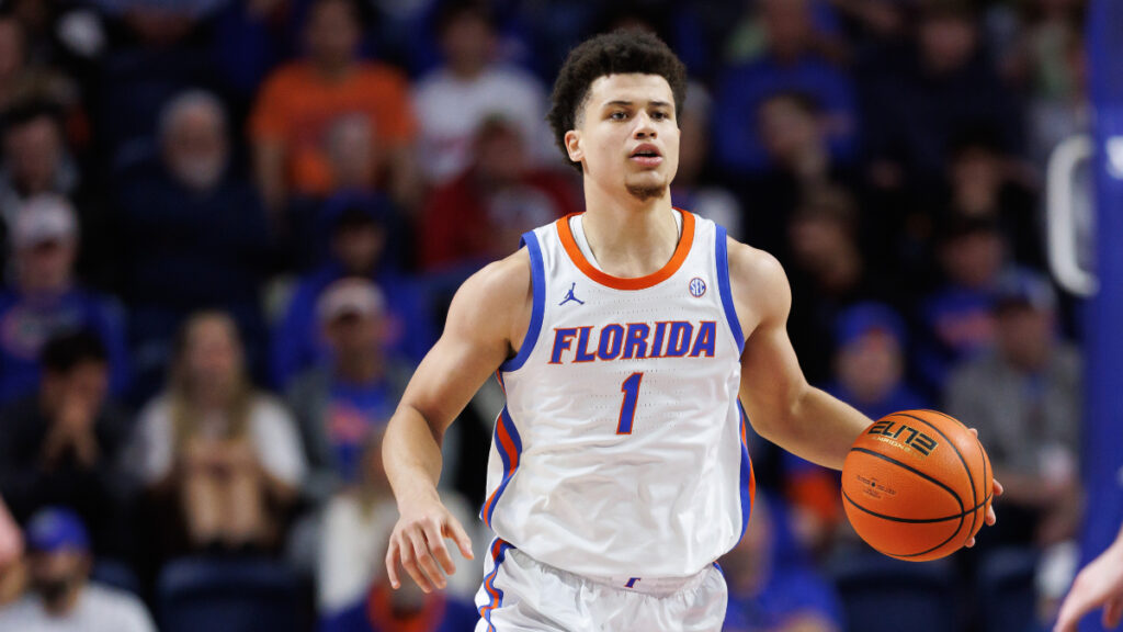 Florida Gators guard Walter Clayton Jr. (1) dribbles the ball against the North Florida Ospreys during the second half at Exactech Arena at the Stephen C. O'Connell Center. (Matt Pendleton-Imagn Images)