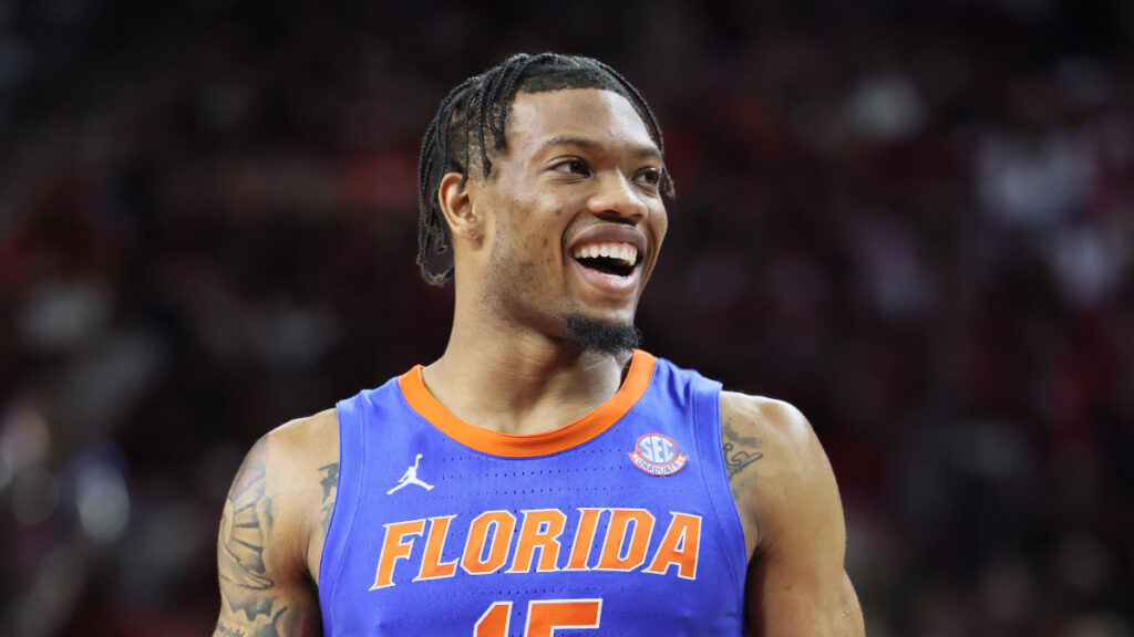 Florida Gators guard Alijah Martin (15) during the first half against the Arkansas Razorbacks at Bud Walton Arena. (Nelson Chenault-Imagn Images)