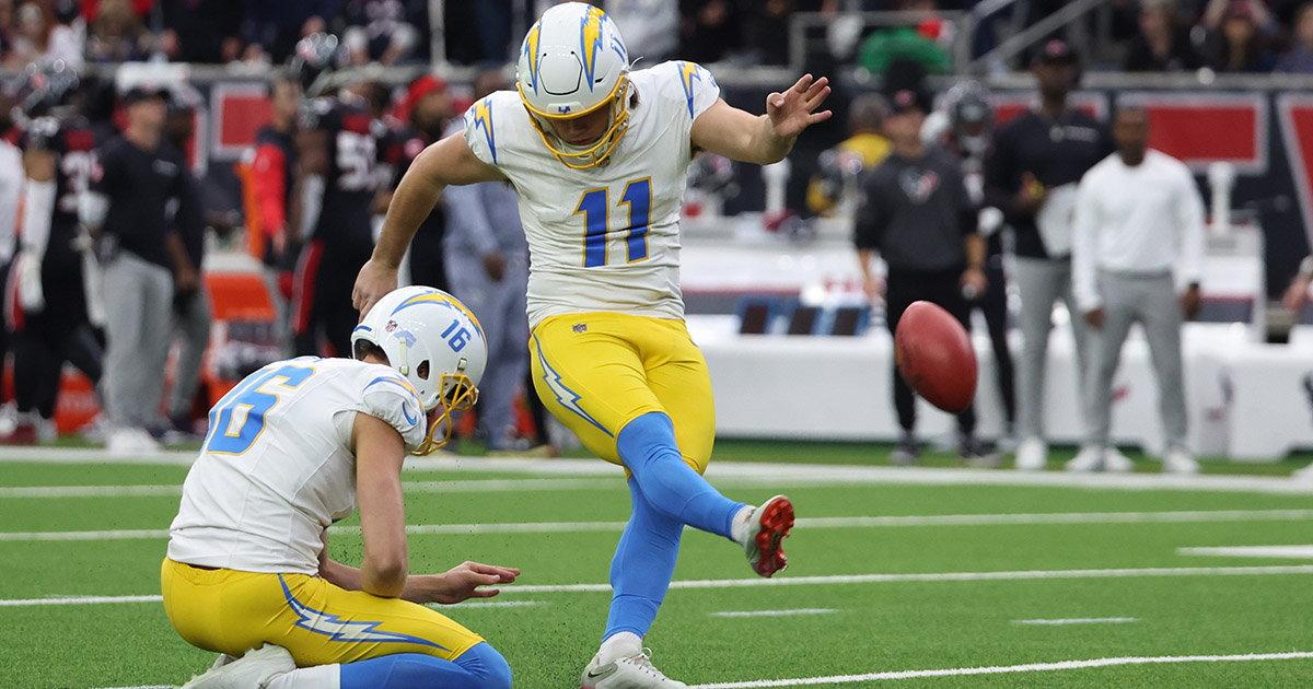 Chargers K Cameron Dicker gets trucked as Houston Texans return blocked PAT for two-point conversion