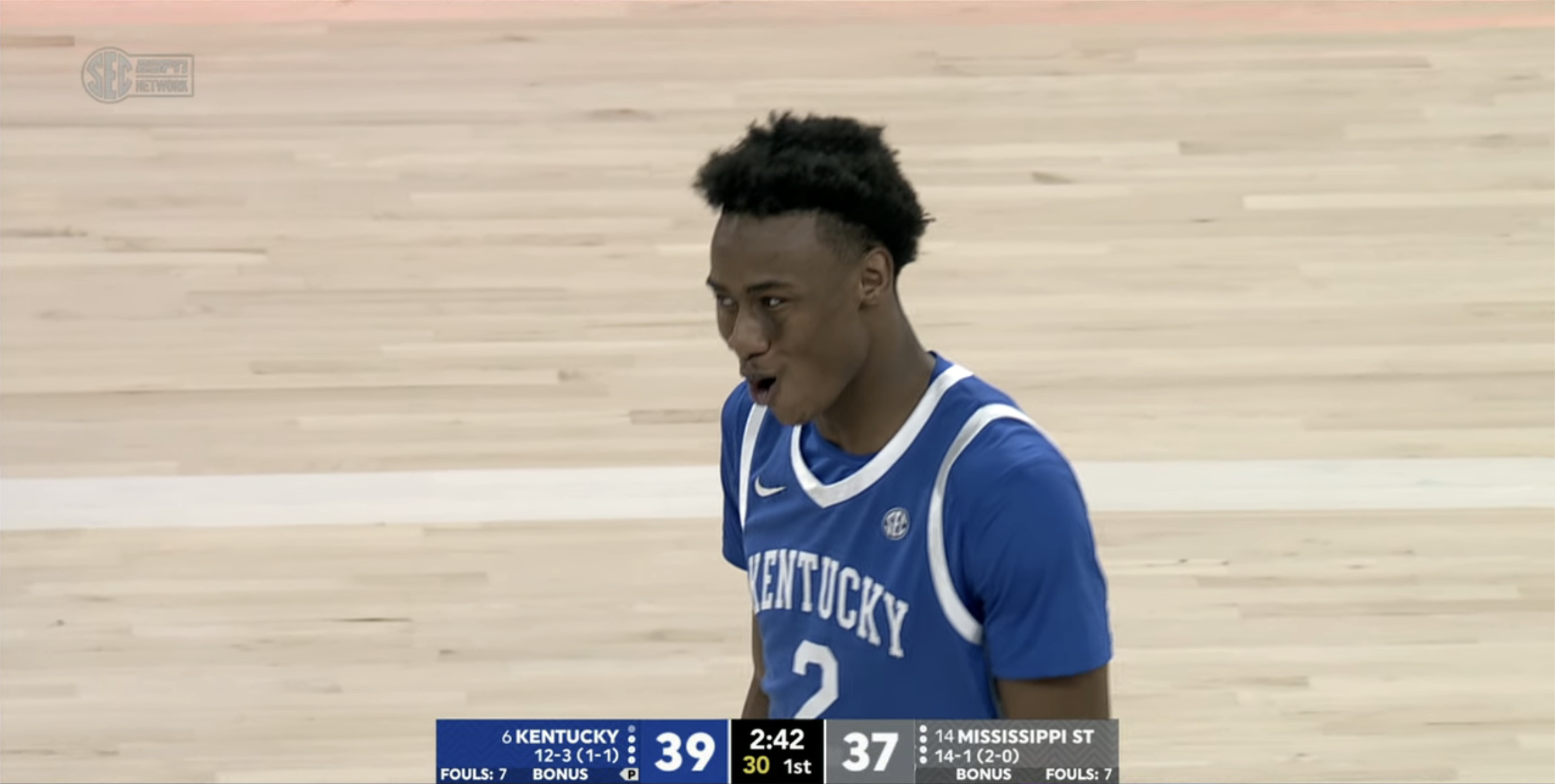 Jaxson Robinson is on FIRE as Kentucky leads MSU 49-44 at the half