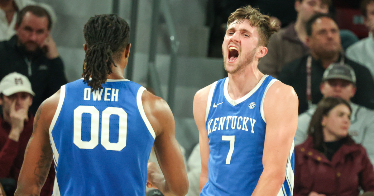 Andrew Carr battled through back pain to help Kentucky win at Mississippi State