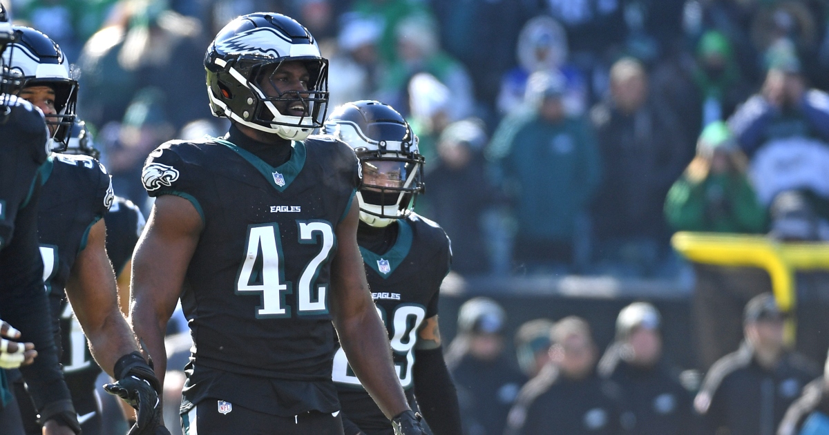 WATCH: NFL officials make controversial ruling on opening kickoff fumble in Eagles vs Packers