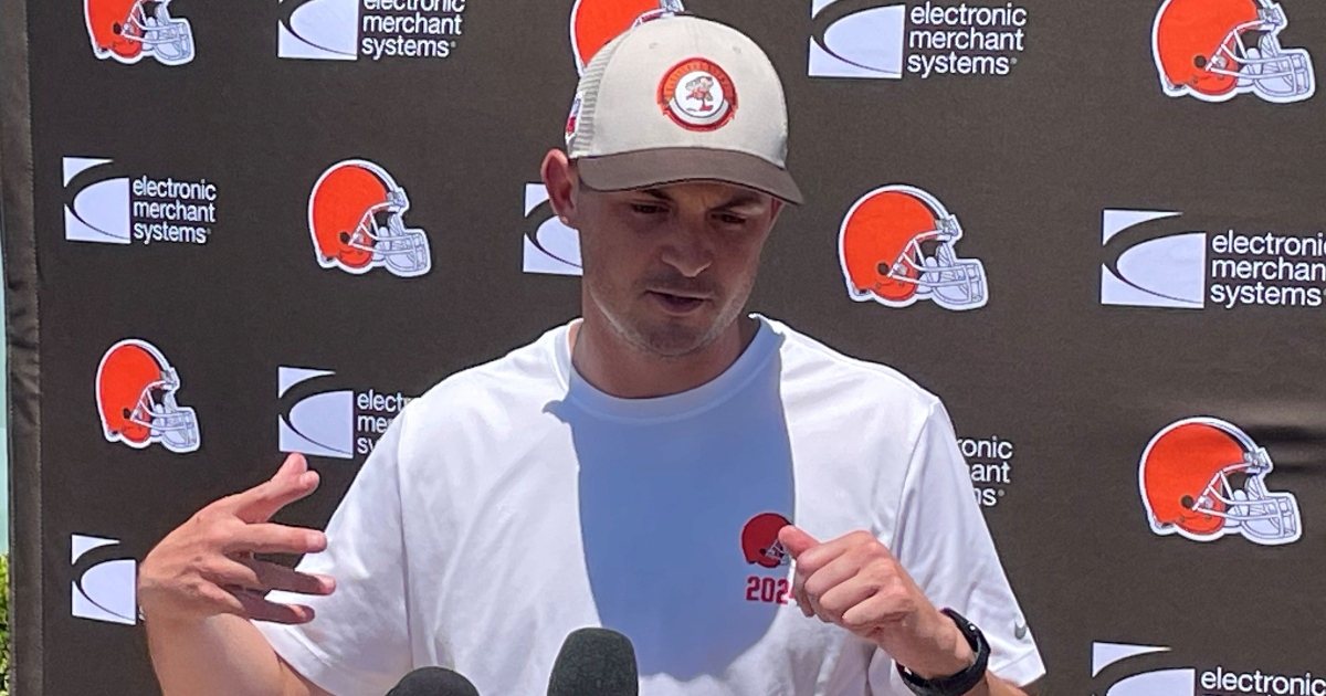 Cleveland Browns promote Tommy Rees to offensive coordinator