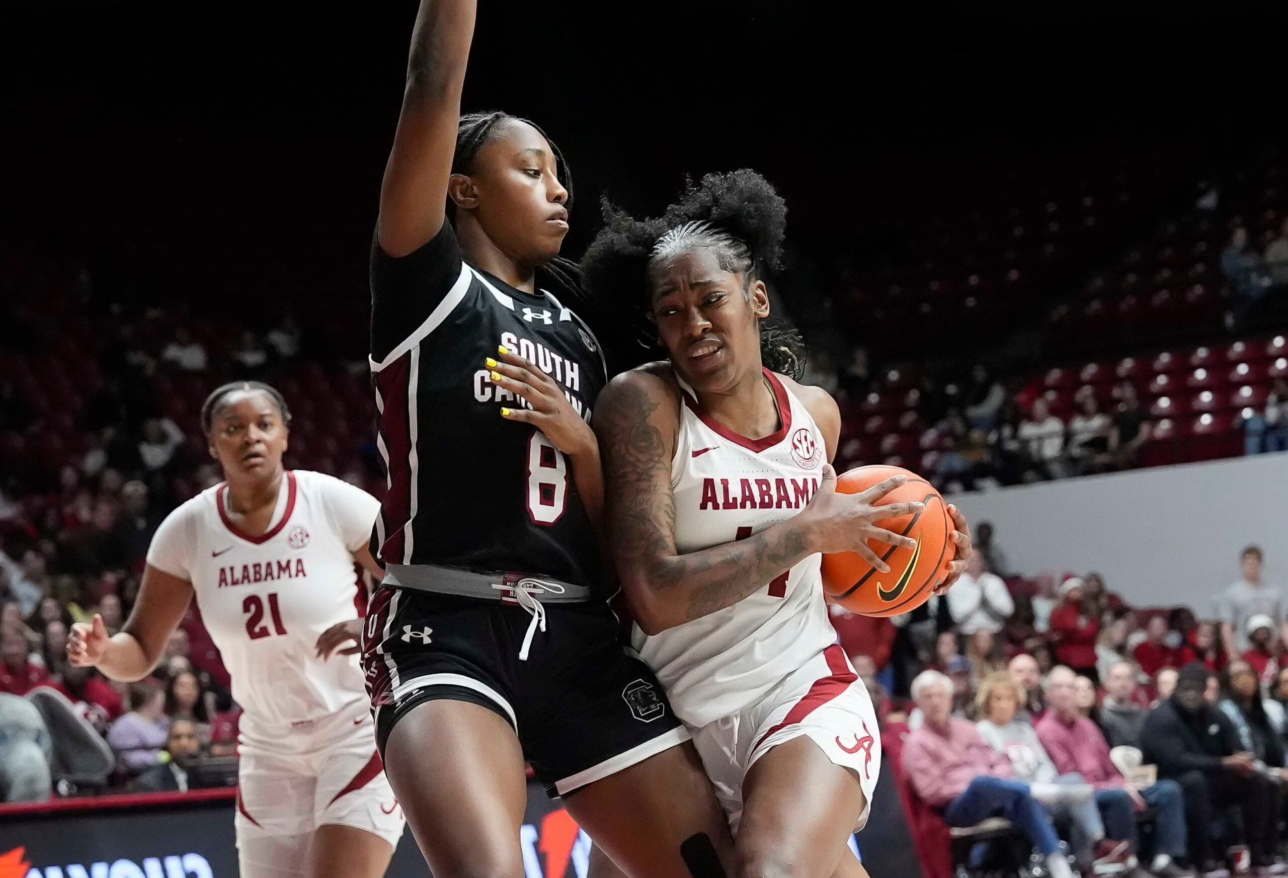 South Carolina women’s basketball: Joyce Edwards’ huge fourth quarter leads the Gamecocks over Alabama