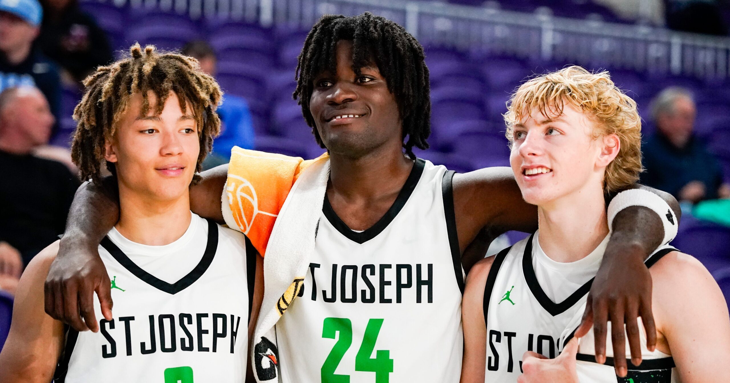 St. Joseph (Calif.) beats Holy Innocents (Ga.) at Hoophall Classic