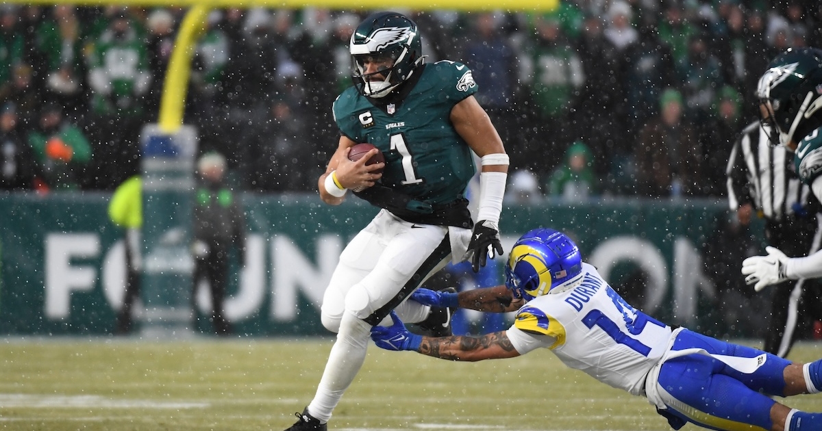 Jalen Hurts injury: Eagles QB hurt in playoff game vs. Rams