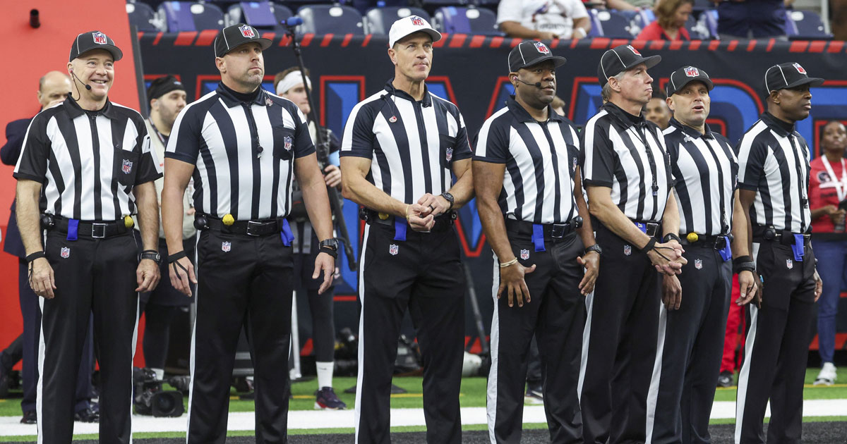 LASIK.com makes hilarious offer to NFL referees after controversial call in AFC Championship Game