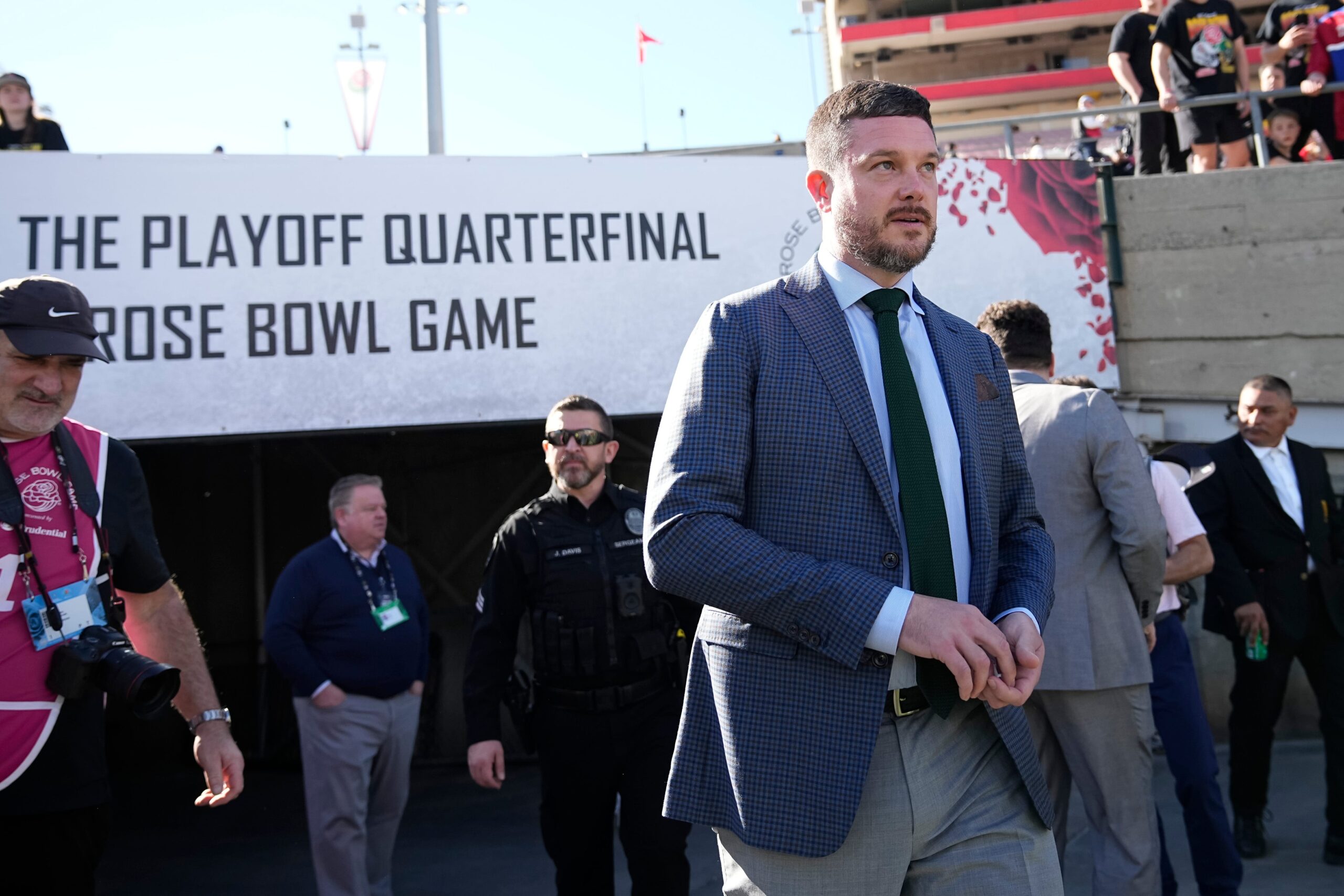 Dan-Lanning-Rose-Bowl-1-scaled.jpg
