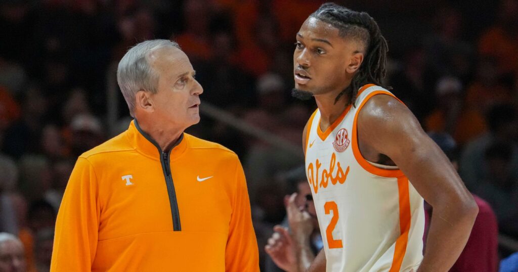 Tennessee head basketball coach Rick Barnes talked to Tennessee guard Chaz Lanier (2) during a college basketball game between Tennessee and Arkansas held at Thompson-Boling Arena at Food City Center in Knoxville, Tenn., on Saturday, January 4, 2025. Tennessee won 76-52 against Arkansas. (© Angelina Alcantar/News Sentinel / USA TODAY NETWORK via Imagn Images)