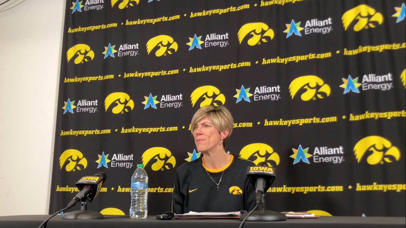 WATCH: Jan Jensen, Hawkeyes preview USC, Caitlin Clark jersey retirement