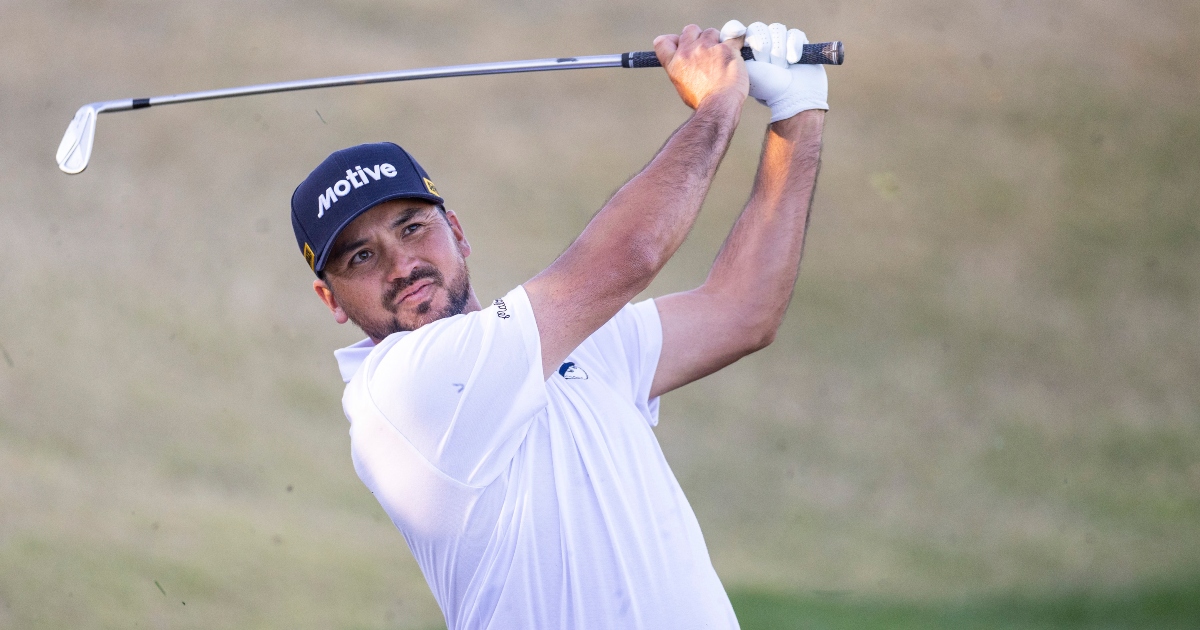 LOOK: Jason Day sparks outrage with grey sweatsuit ‘groutfit’ during final round at Pebble Beach