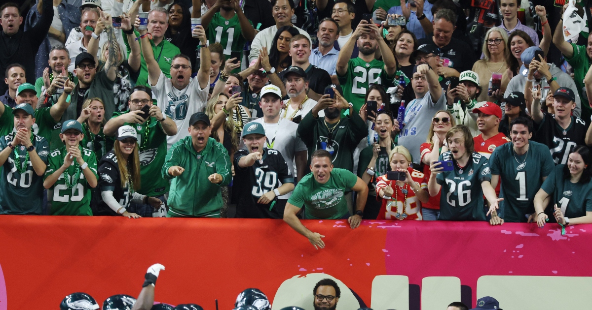 Super Bowl LIX: Philadelphia Eagles fans troll Kansas City Chiefs with tomahawk chop chant