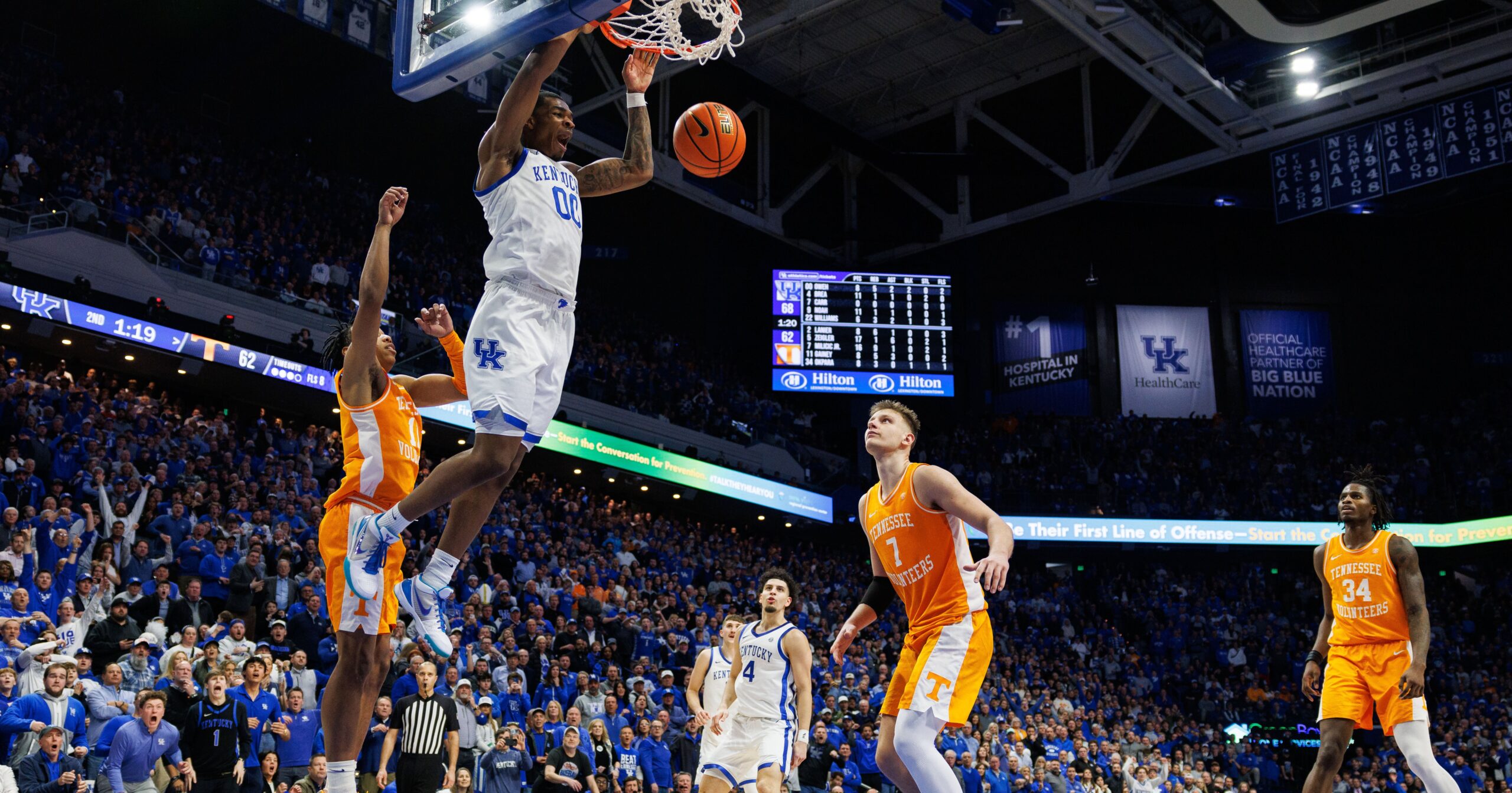 Joe Lunardi: Tennessee will lose No. 1 seed in ESPN Bracketology after loss at Kentucky