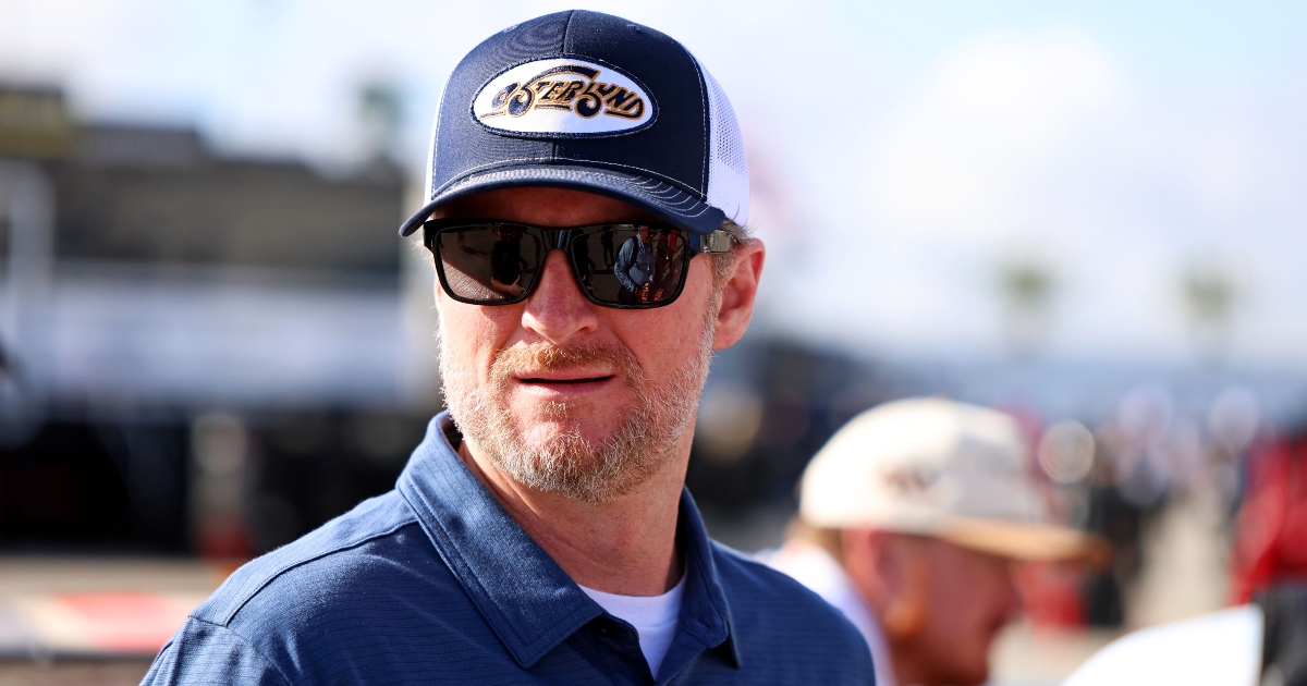 Dale Earnhardt Jr. reacts to Justin Allgaier’s Daytona 500 qualifying effort