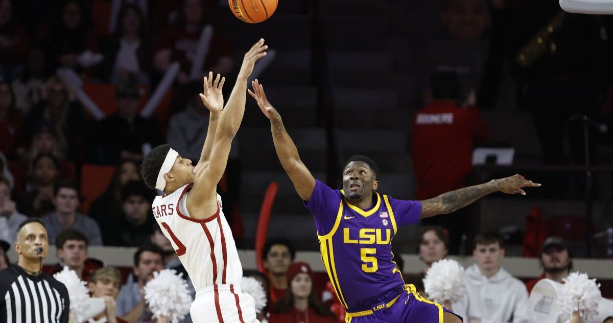 OU basketball suffers ultimate gut-punch, collapse as skid moves to four games