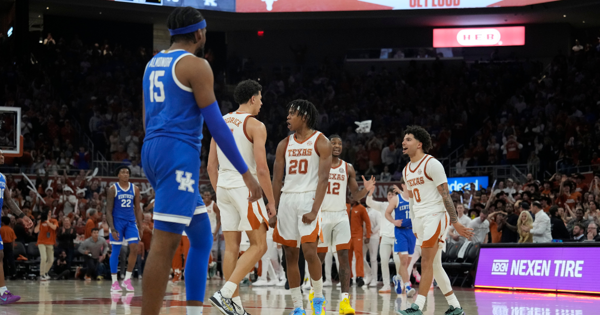 Late-game mental lapses cost Kentucky against Texas: ‘Definitely let this one get away.’