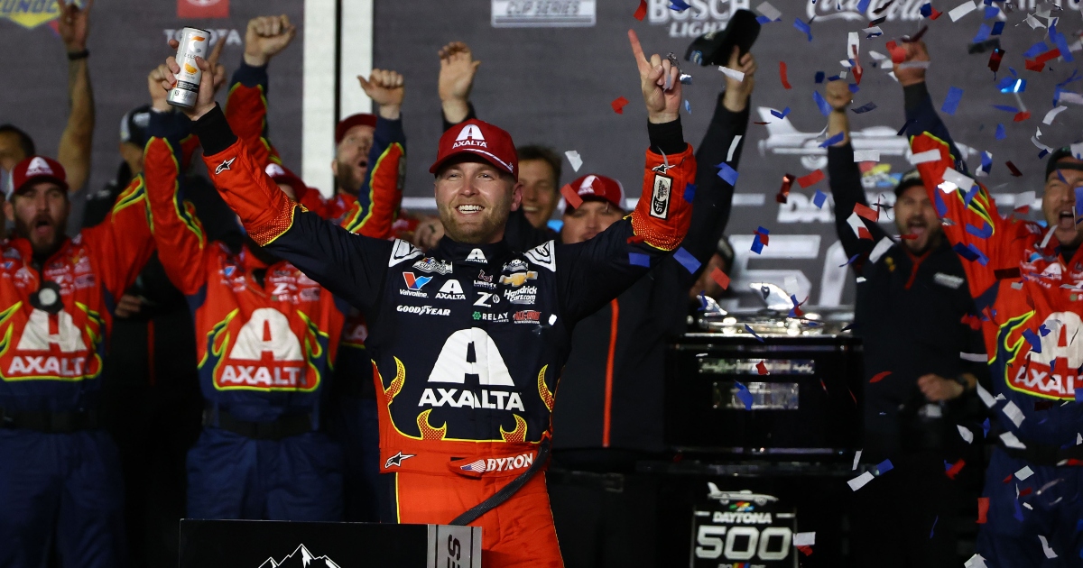 William Byron arrives in style to WWE Raw after Daytona 500 victory