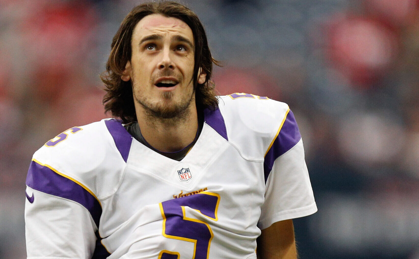 Former NFL punter Chris Kluwe arrested, carried out of Huntington Beach council meeting