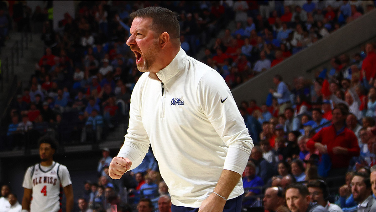 Chris Beard looks for signs off the court when determining how Ole Miss responds to setbacks