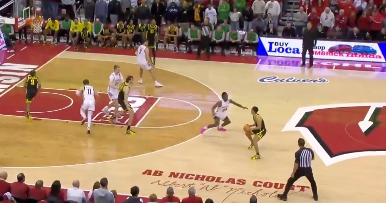 WATCH: Oregon erases huge deficit, forces OT with late Jackson Shelstad three-pointer