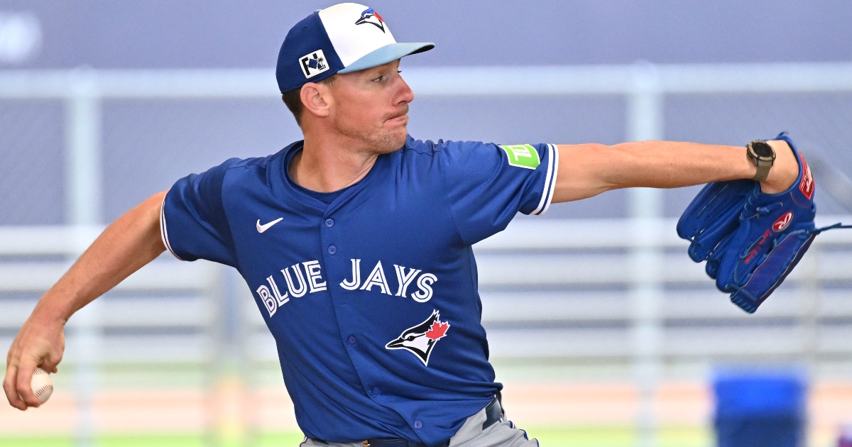 WATCH: MLB pitcher Chris Bassitt endures embarrassing uniform, bat boy punishment due to fantasy football