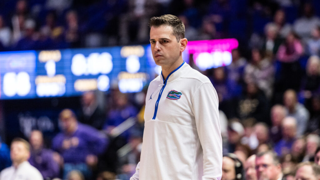 Florida Gators head coach Todd Golden reacts to a play against the LSU Tigers during the second half at Pete Maravich Assembly Center. (Stephen Lew-Imagn Images)