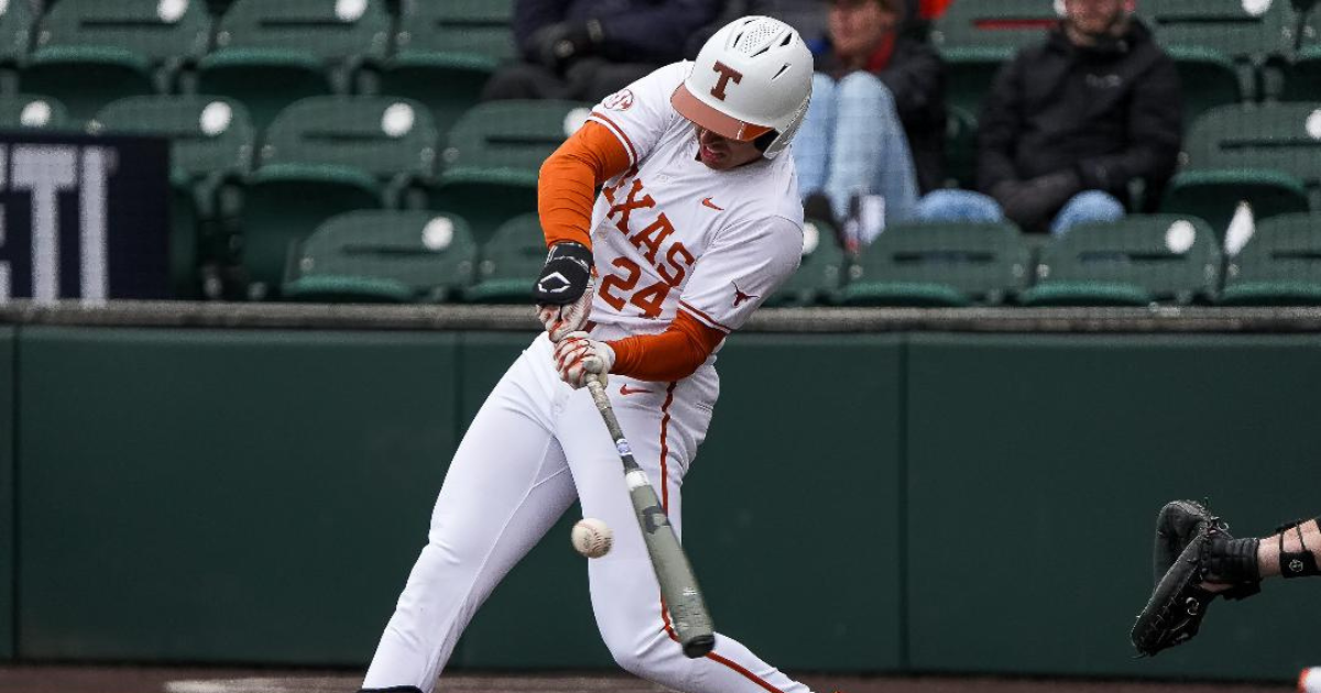 Three Stars: Freshman shine in Texas' first weekend of baseball at the Disch