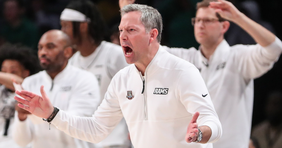 Virginia signs Belgian forward Thijs De Ridder