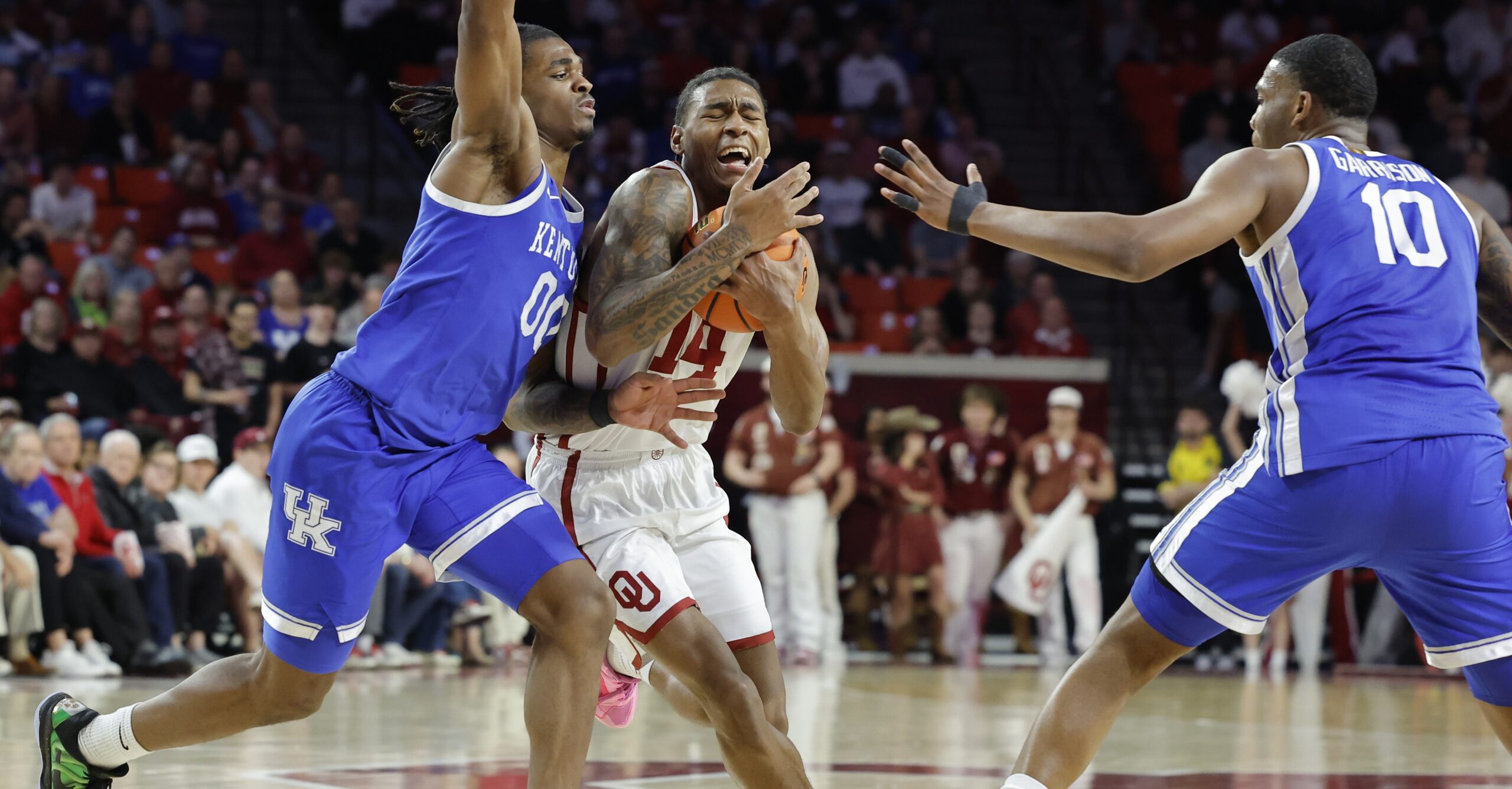 Otega Oweh, Oklahomans step up for Kentucky in 'must-win' over Sooners -- an instant classic