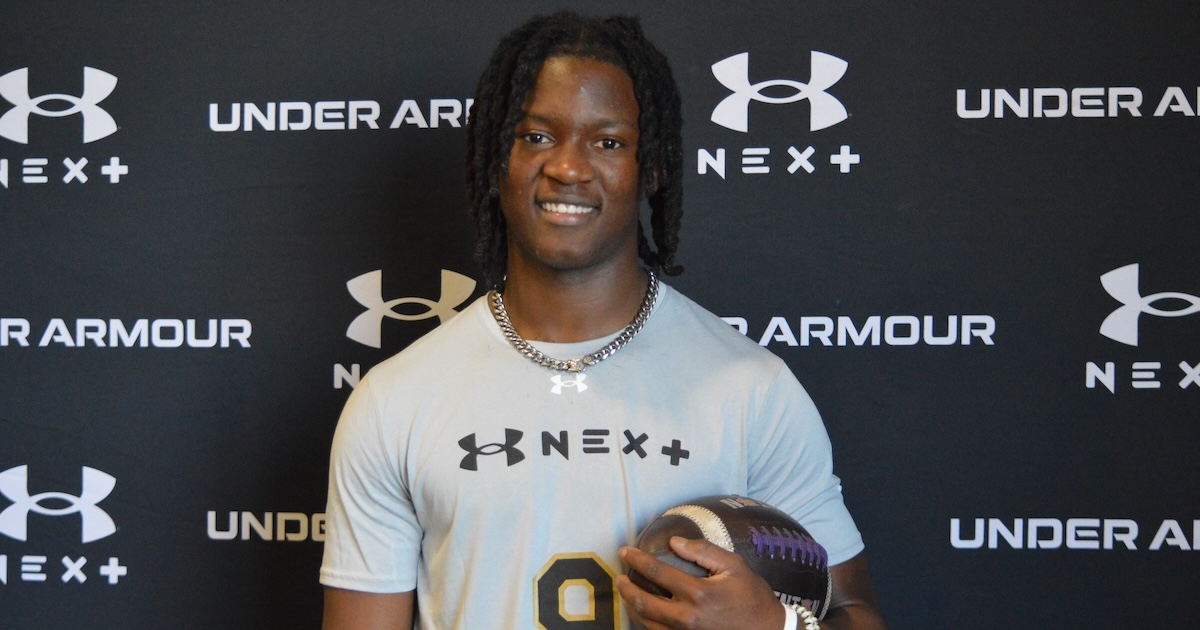 Miami Hurricanes OC Shannon Dawson evaluates, offers 2027 blue-chip QB Malachi Zeigler