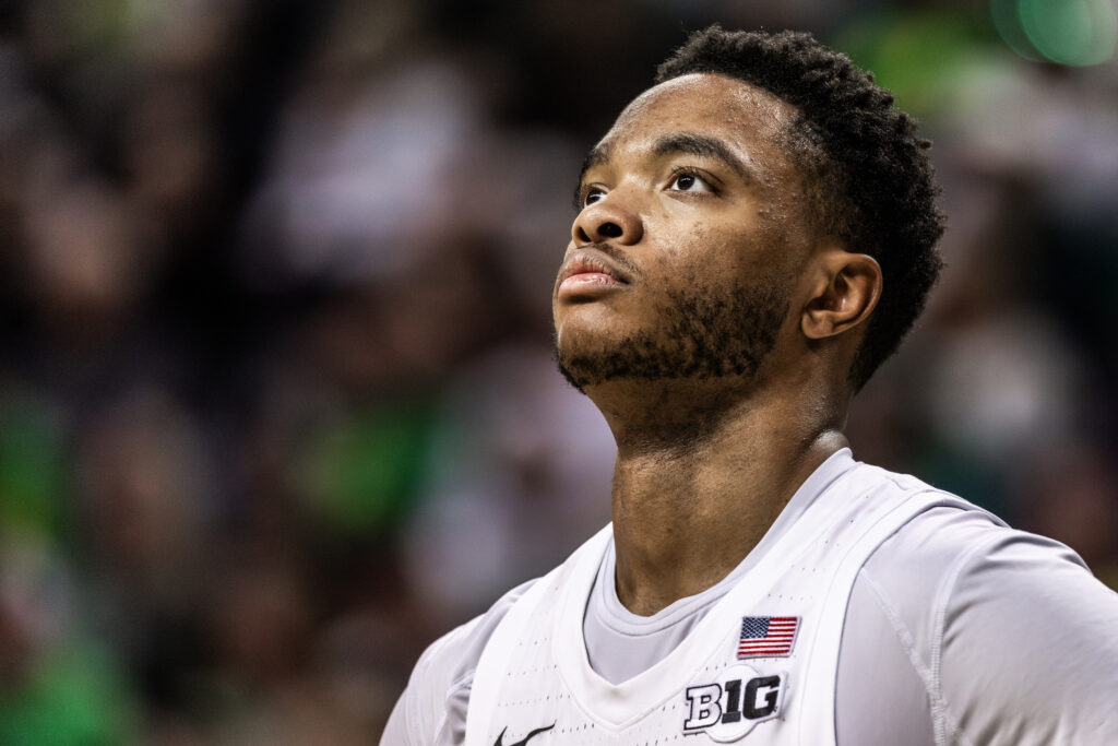 Instant Recap: #23 Oregon falls to #7 Michigan State 64-74